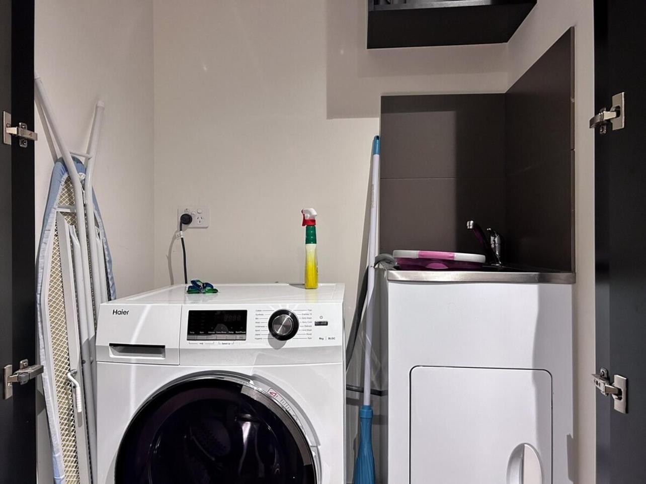 Relaxed 1Br1Ba City View Apt Wifi In Cbd Мельбурн Экстерьер фото